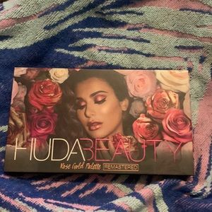 Huda Beauty Rose Gold Palette Remastered
